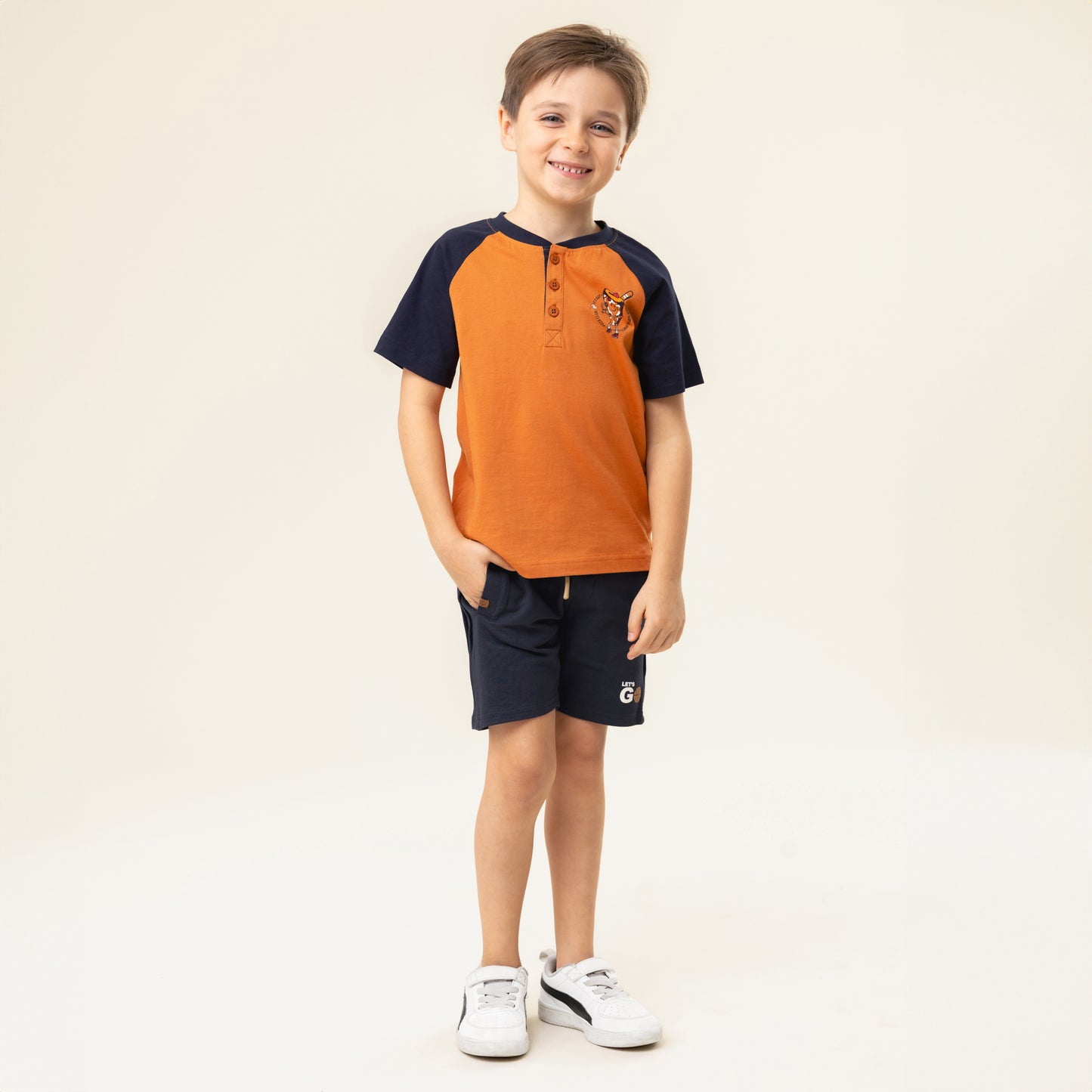 T-shirt  Garçons Brun